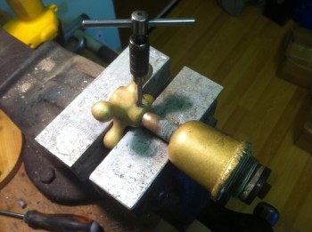 Read more about the article Broken screw?