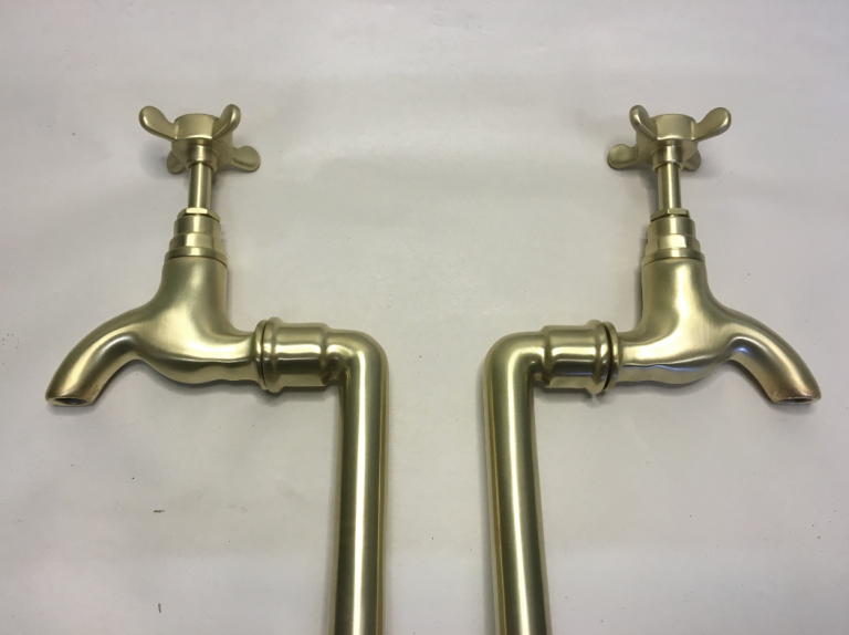 Read more about the article Bib taps on stands in Brushed brass.