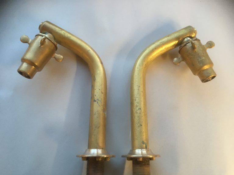 Read more about the article Rare SUPATAPS 3/4″ BSP – kitchen taps.