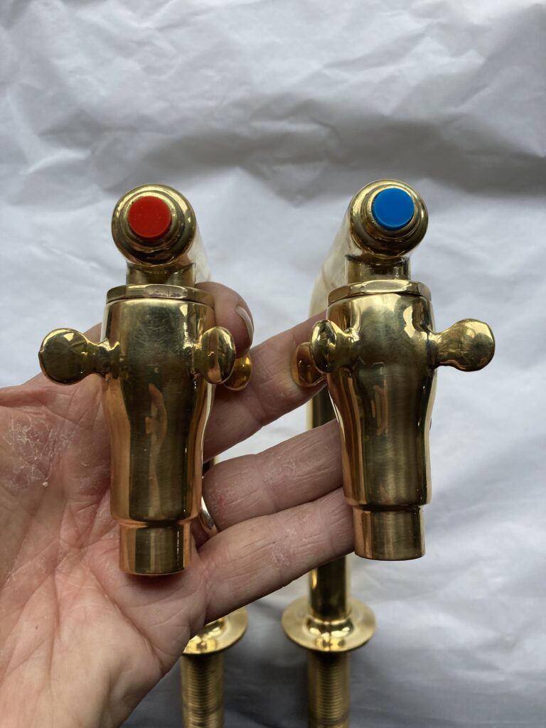 Read more about the article Kitchen Supataps in Polished Brass – FOR SALE.